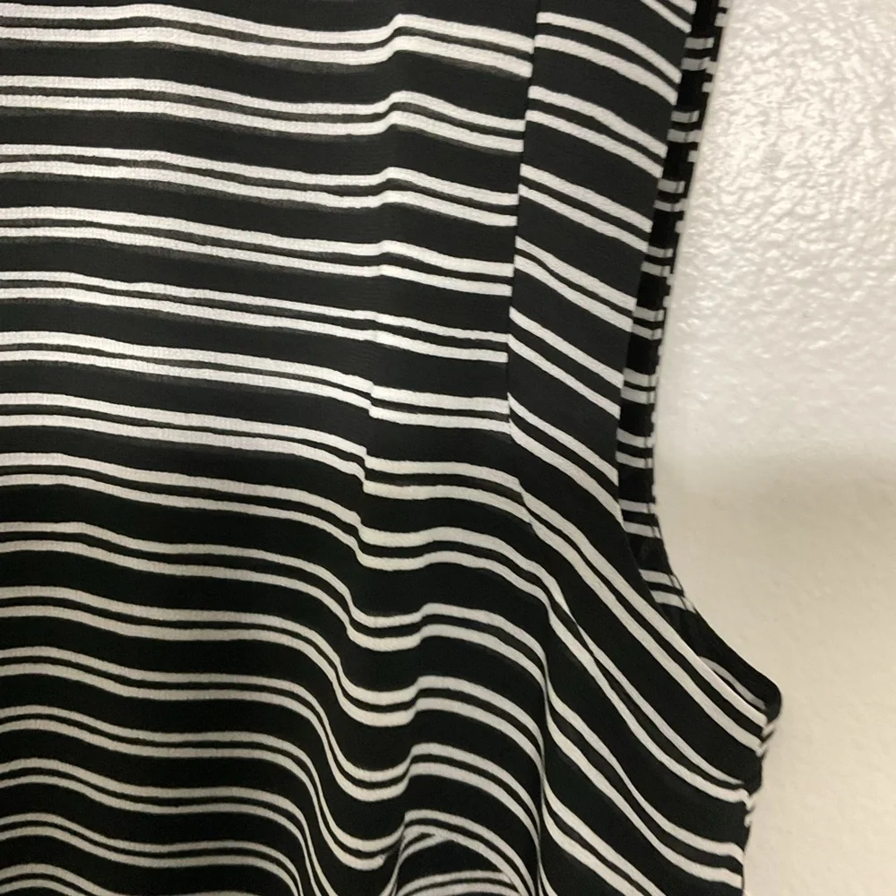 TOMMY HILFIGER Black and White Sleeveless Dress. SIZE L